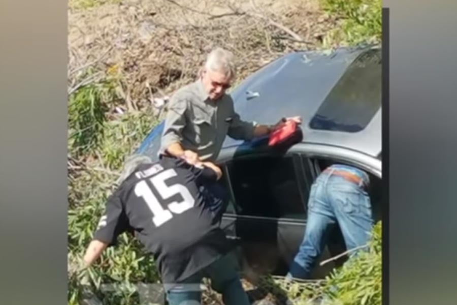 Ο Harrison Ford βοήθησε οδηγό να απεγκλωβιστεί (+video)