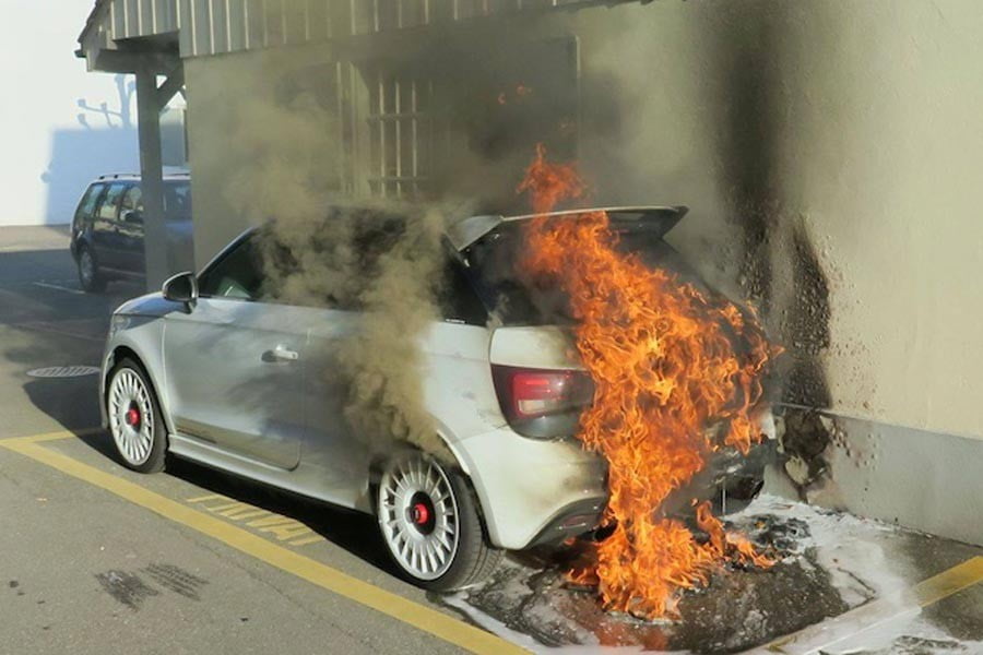Κρίμα και πάλι κρίμα… Συλλεκτικό Audi A1 quattro κάηκε ολοσχερώς