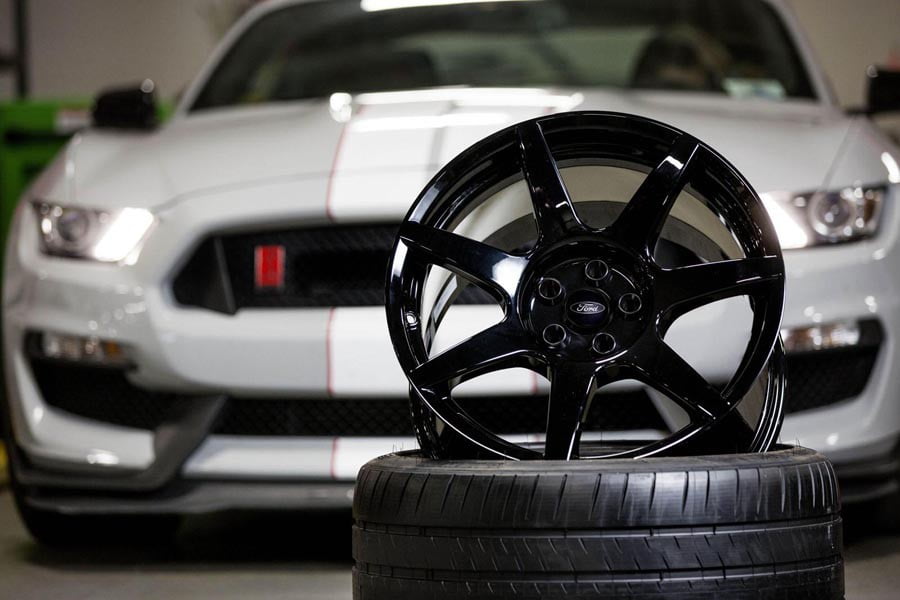 Πόσο κοστίζουν οι carbon ζάντες της Shelby GT350R Mustang;
