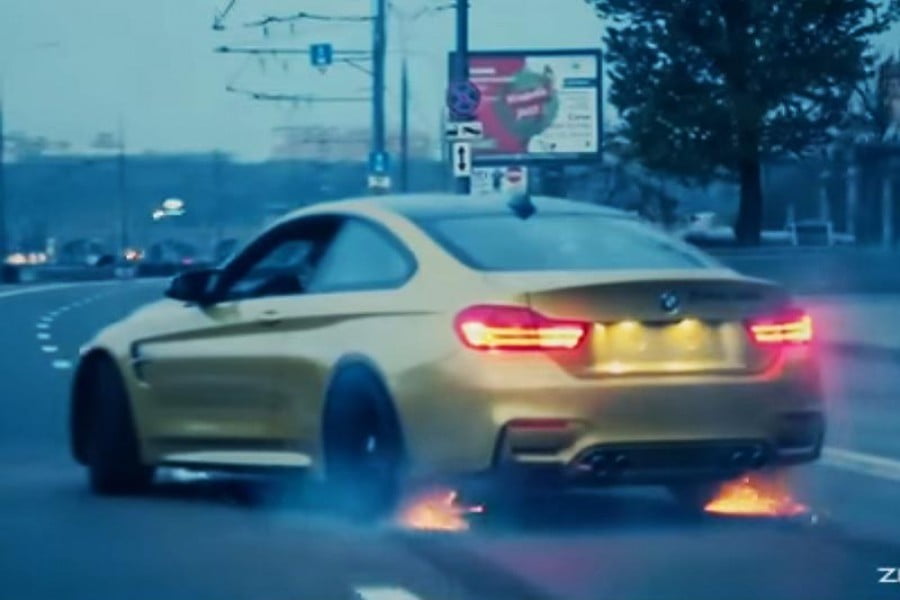 Επικίνδυνα ντριφτ στους δρόμους της Μόσχας με BMW M4