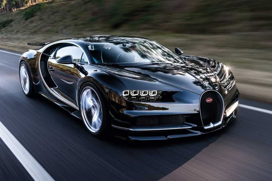 Δες την Bugatti Chiron να πιάνει 400 χλμ./ώρα! (+video)