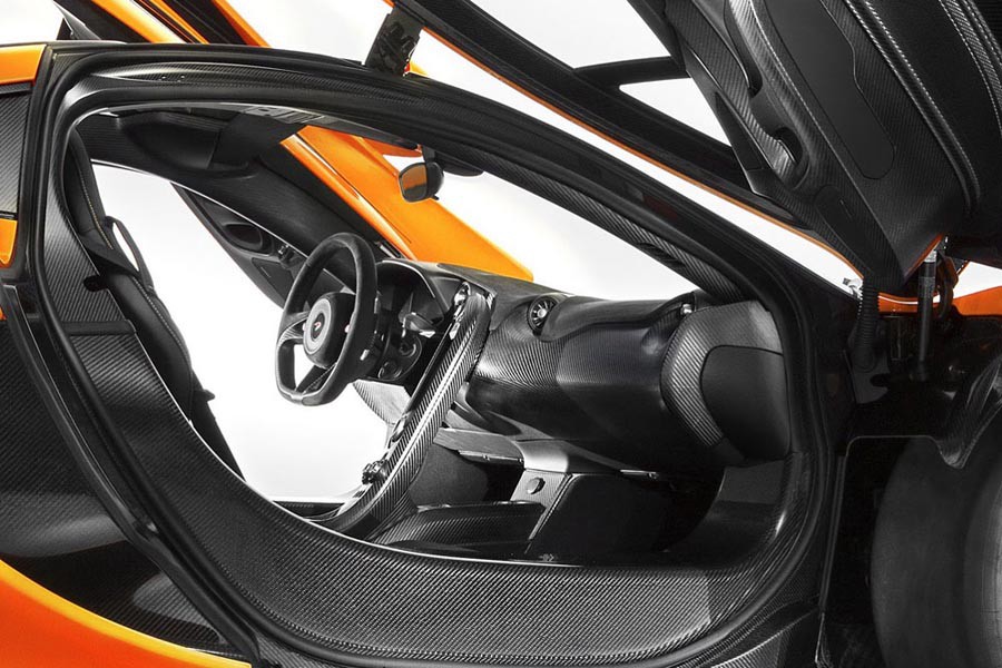 Δείτε για πρώτη φορά το εσωτερικό της McLaren P1