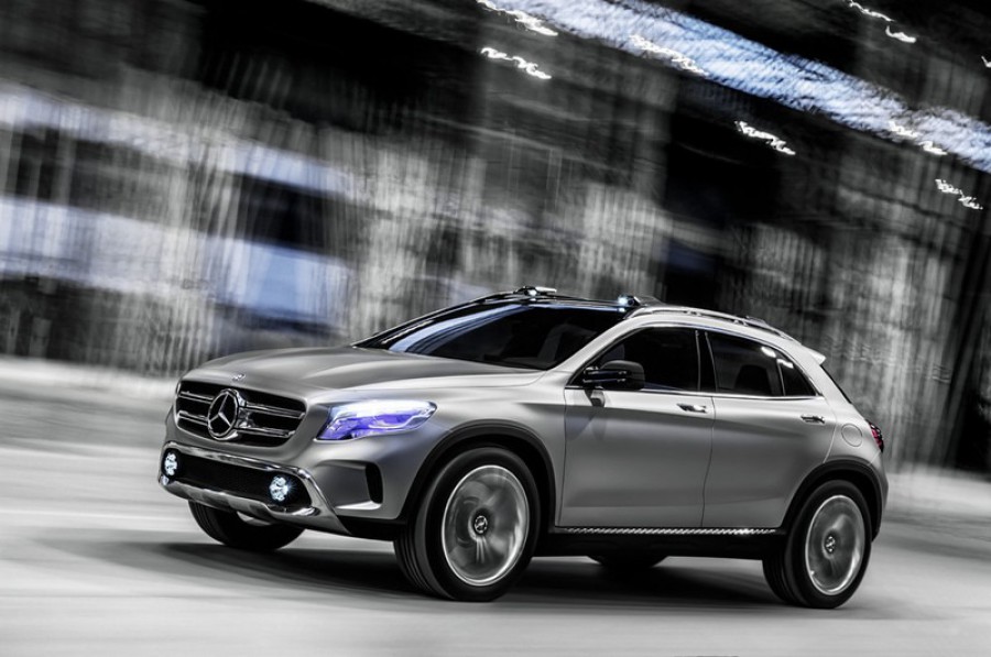 Αποκάλυψη της νέας Mercedes GLA