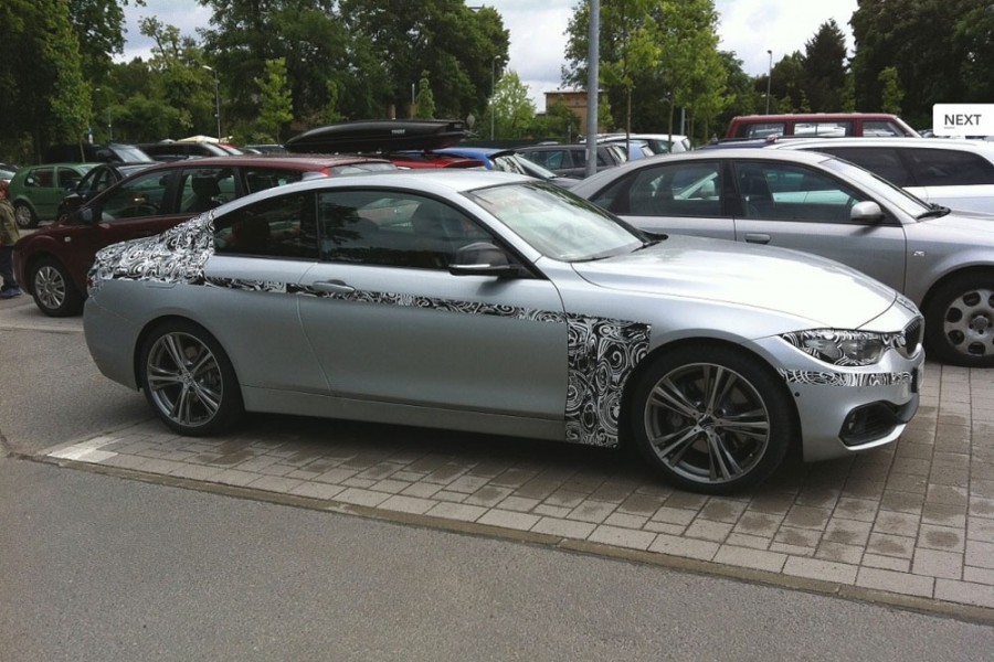 Η BMW Σειρά 4 Coupe με ελάχιστο καμουφλάζ