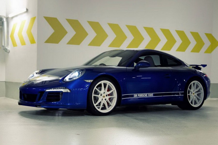 Porsche 911 «5 Million Facebook Fans»