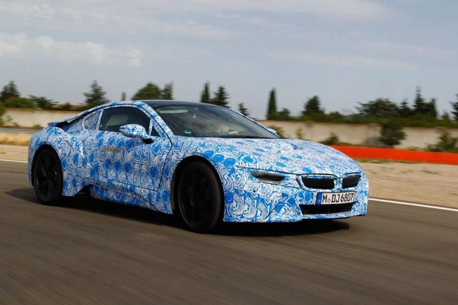 Η BMW i8 αποκαλύπτεται και με τεχνικά στοιχεία