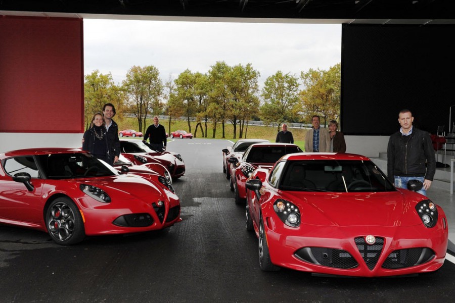 Οι πρώτοι τυχεροί κάτοχοι της Alfa Romeo 4C