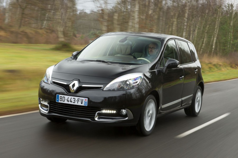 Renault Scenic με όφελος 3.960 ευρώ
