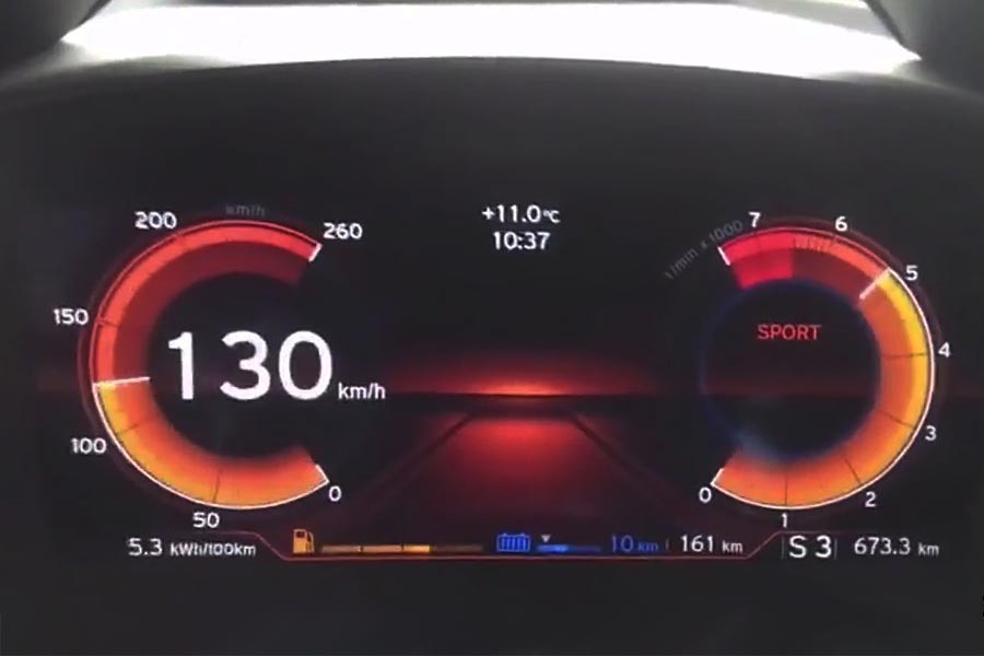 Ακούστε πως επιταχύνει το BMW i8 (video)
