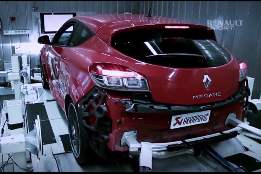 Πρώτο video του Renault Megane R.S. #UNDER8 με Akrapovic