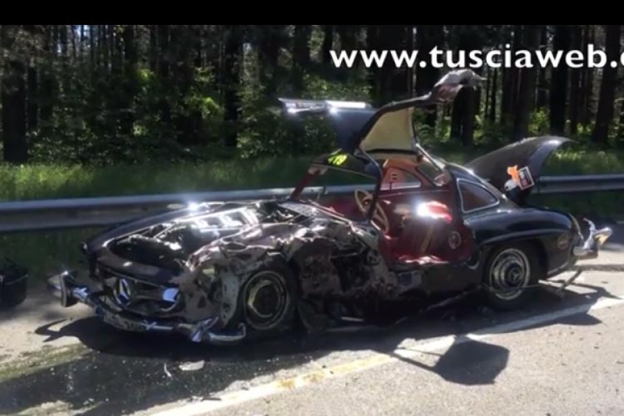 Mercedes 300 SL καταστράφηκε στον αγώνα Mille Miglia