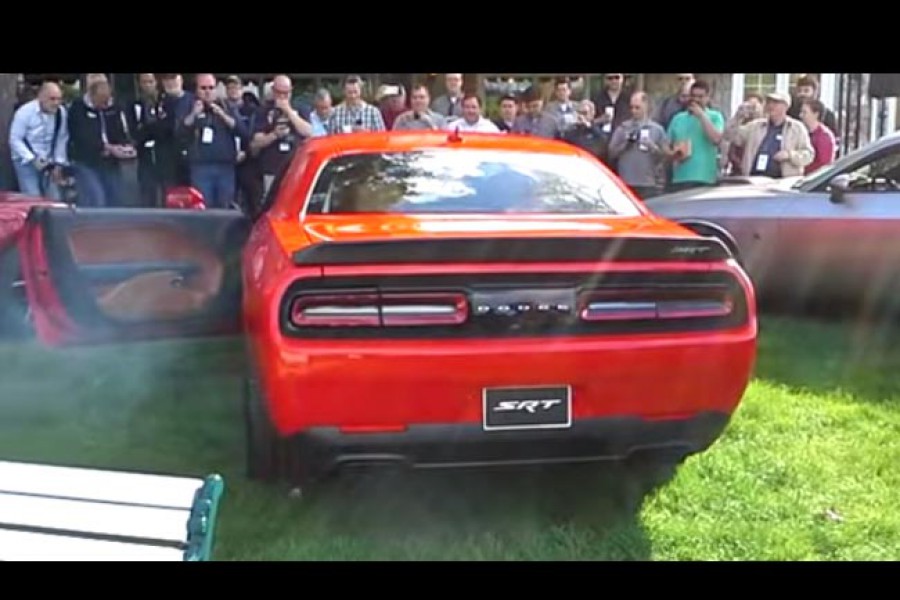 Ο μπρουτάλ ήχος του Dodge Challenger SRT Hellcat (video)