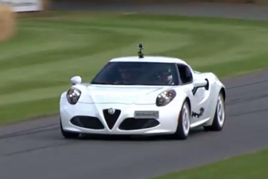 Το πρώτο ατύχημα της Alfa Romeo 4C στο Goodwood (video)