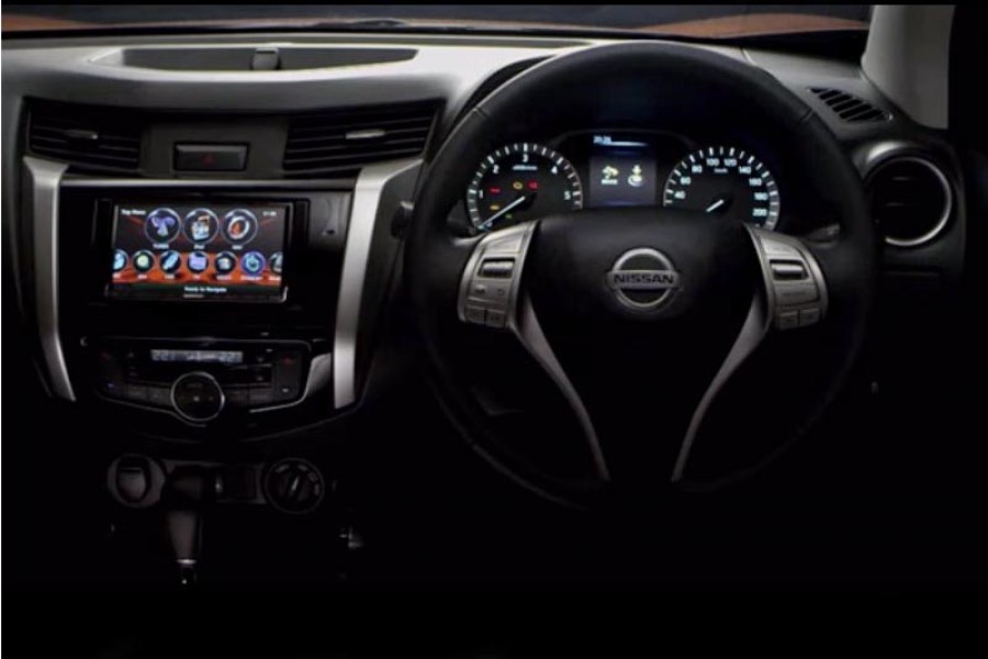 Το εσωτερικό του νέου Nissan Navara (teaser video)
