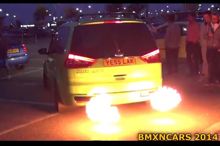 Το… φλογοβόλο Ford Galaxy RS είναι πολύ καυτό! (video)