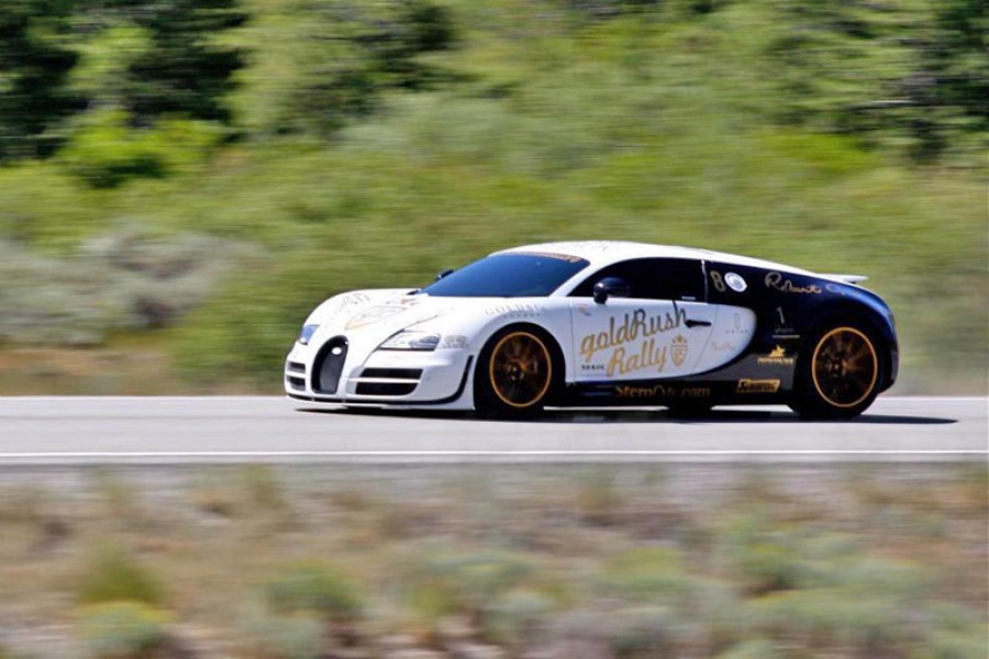 Bugatti Veyron έπιασε 400 χλμ./ώρα σε επαρχιακό δρόμο! (video)