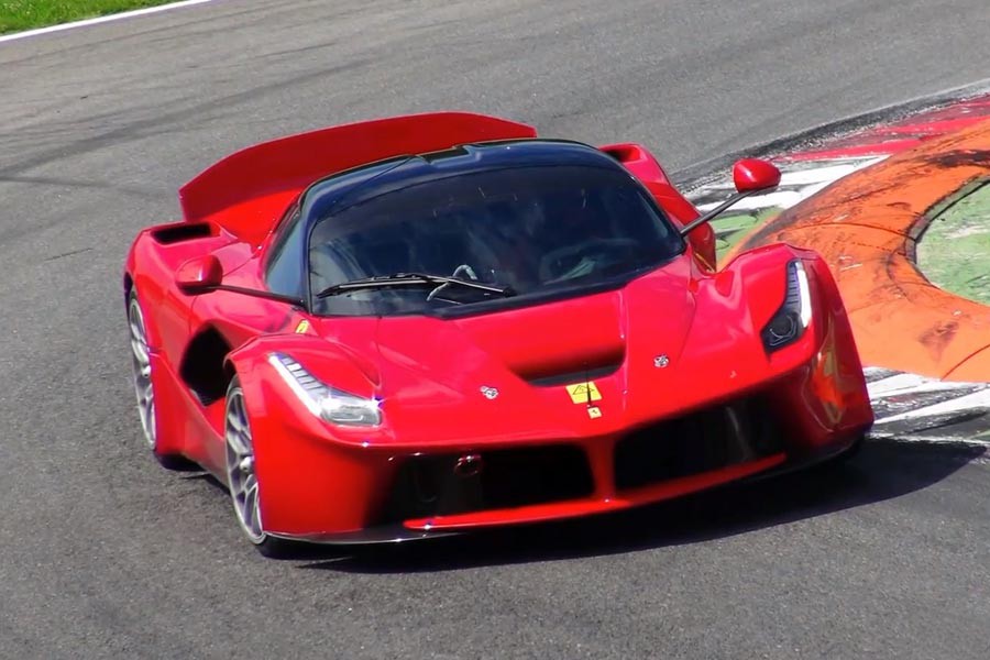Δοκιμές της Ferrari LaFerrari XX με… απρόοπτα! (video)