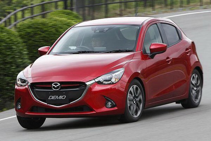 Το νέο Mazda2 κάνει την πρώτη του εμφάνιση μέσα – έξω