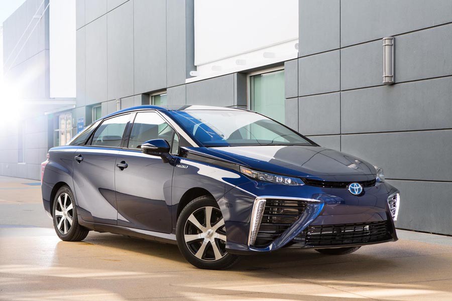Πρεμιέρα για το νέο υδρογονοκίνητο Toyota Mirai παραγωγής (+video)