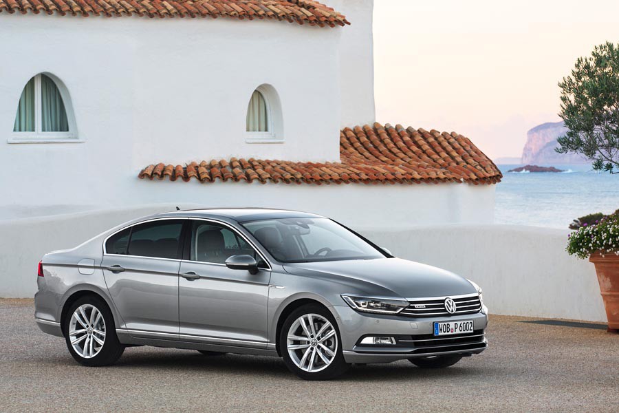 Οδηγούμε στην Ελλάδα το νέο Volkswagen Passat (+videos)