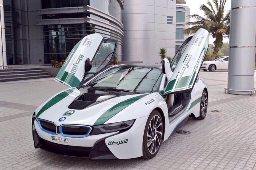 BMW i8 είναι το νέο περιπολικό της αστυνομίας του Ντουμπάι (+video)