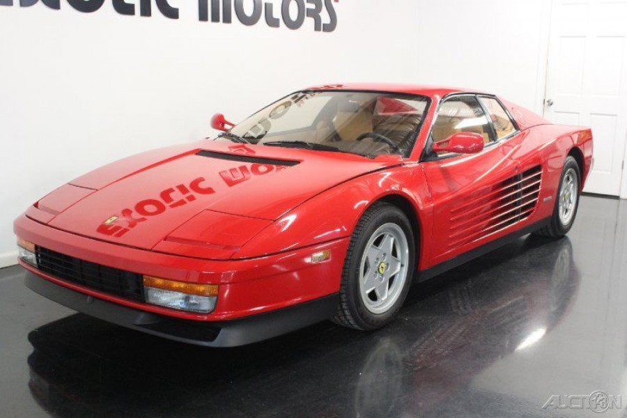 Ονειρεμένη Ferrari Testarossa του 1989 με 900 χιλιόμετρα!