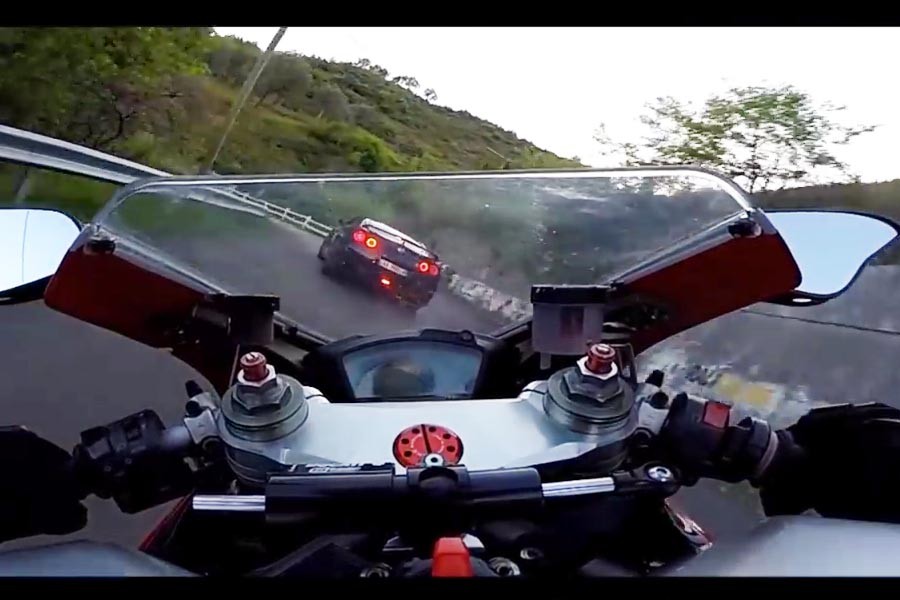 Κυνηγητό μεταξύ Ducati 848 και Nissan GT-R στην Αλβανία (video)
