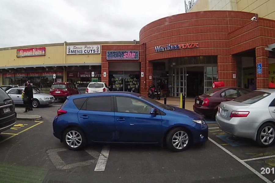 Πως ένα εύκολο παρκάρισμα γίνεται μπελάς! (video)