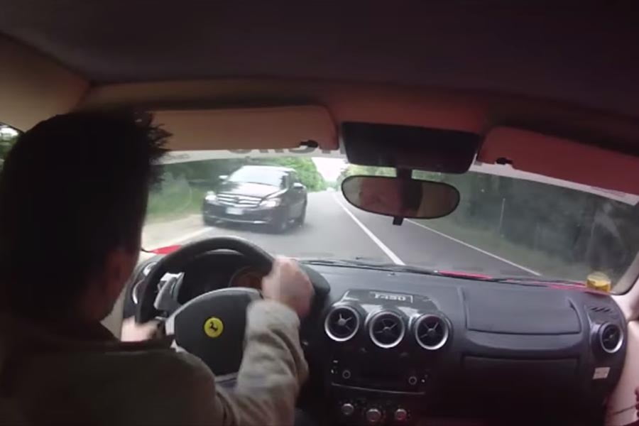 Test drive σε Ferrari F430 παραλίγο να γίνει crash test! (video)