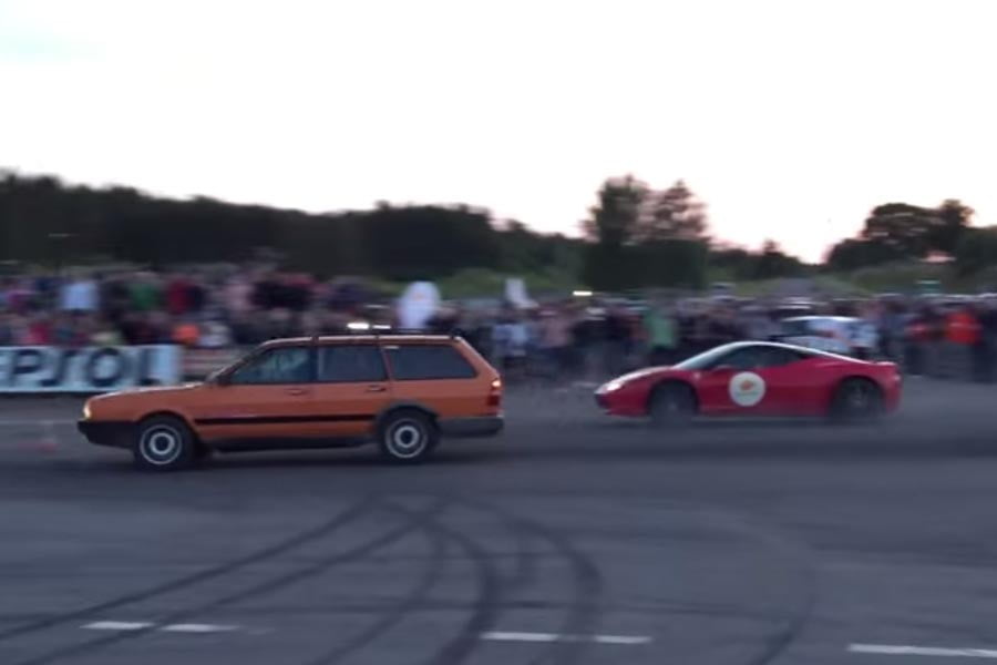 VW Passat diesel του ’80 «ντροπιάζει» Ferrari 458 Italia! (video)