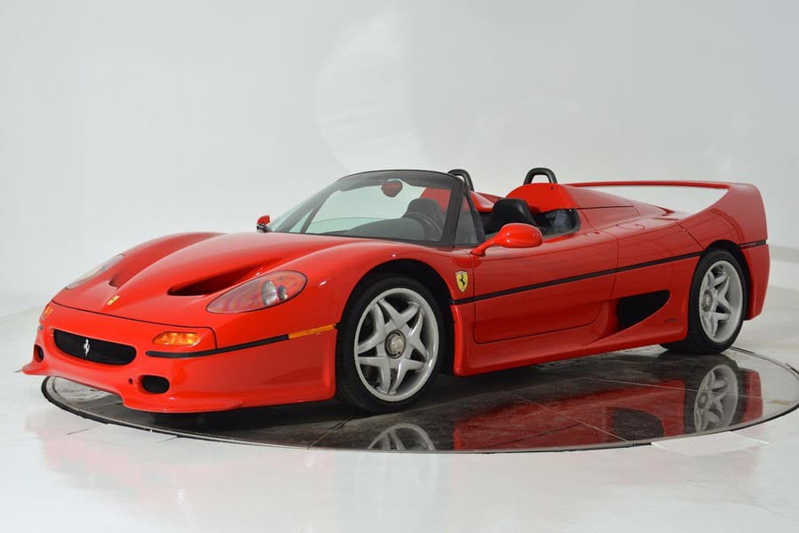 Ferrari F50 του 1995 με 8.500 χλμ. πωλείται 2.599.900 δολάρια!