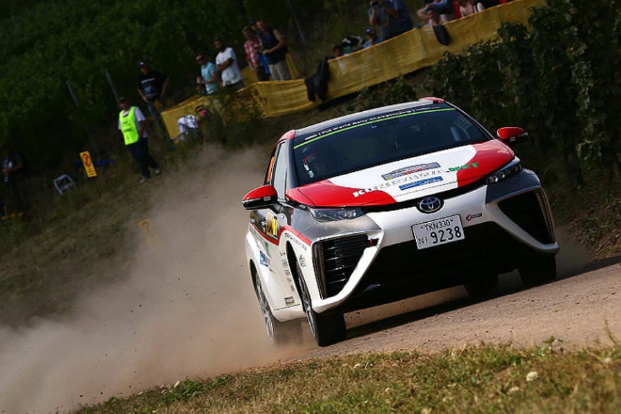 Το Toyota Mirai έκανε αγωνιστικό ντεμπούτο στο WRC Γερμανίας