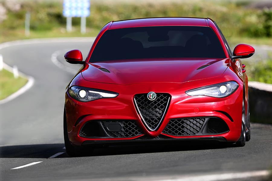 Σπάει ταμεία η Alfa Romeo Giulia QV πριν βγει στην παραγωγή