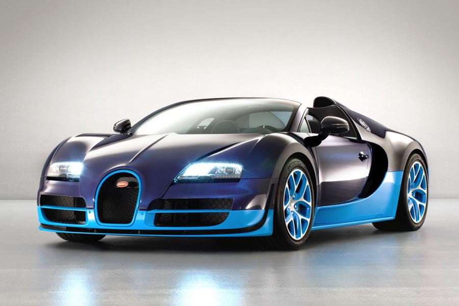 Πόσο κοστίζει μια αλλαγή λαδιών στη Bugatti Veyron; (+video)