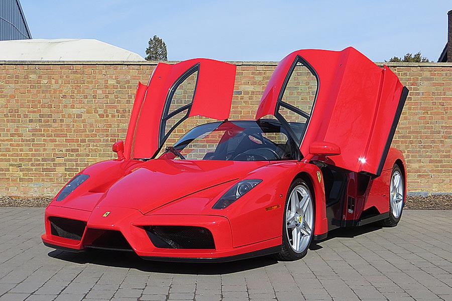 Ferrari Enzo με τα κεριά πωλείται για 3,5 εκατομμύρια ευρώ!