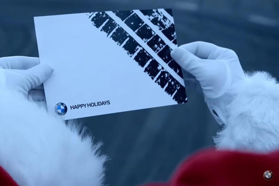 Πως ο Άγιος Βασίλης φτιάχνει κάρτες με τη BMW M6! (video)