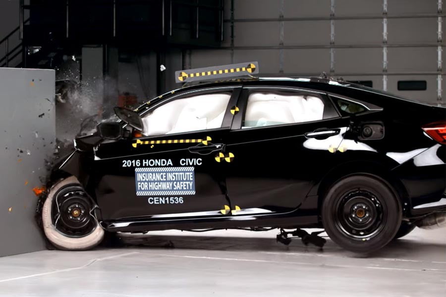 Υψηλή παθητική ασφάλεια το νέο Honda Civic Sedan (+video)