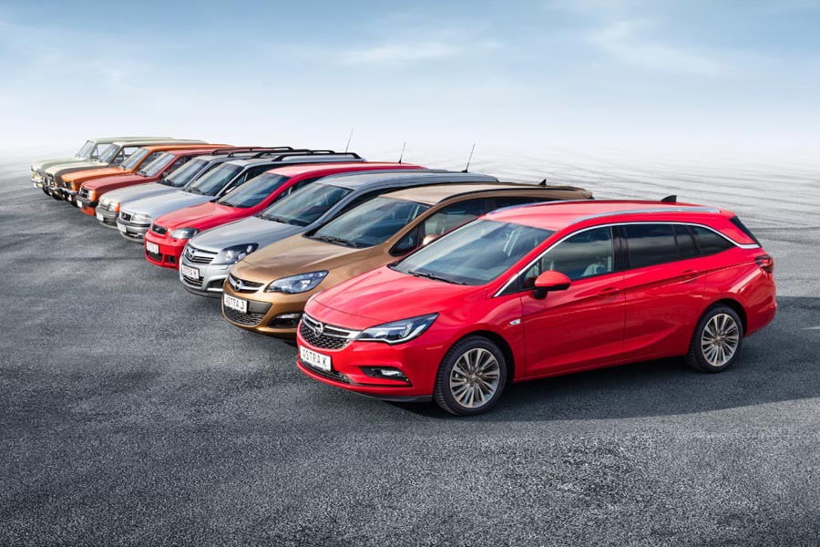 10 γενιές μαζί των Opel Kadett και Astra στέισον βάγκον