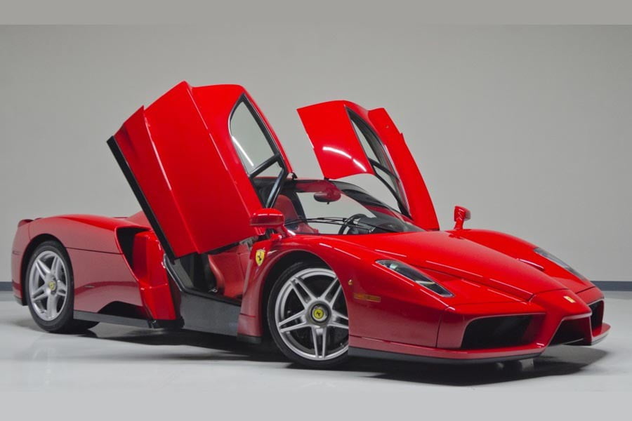 Σπάνια Ferrari Enzo δική σας με… 2,4 εκατομμύρια ευρώ!