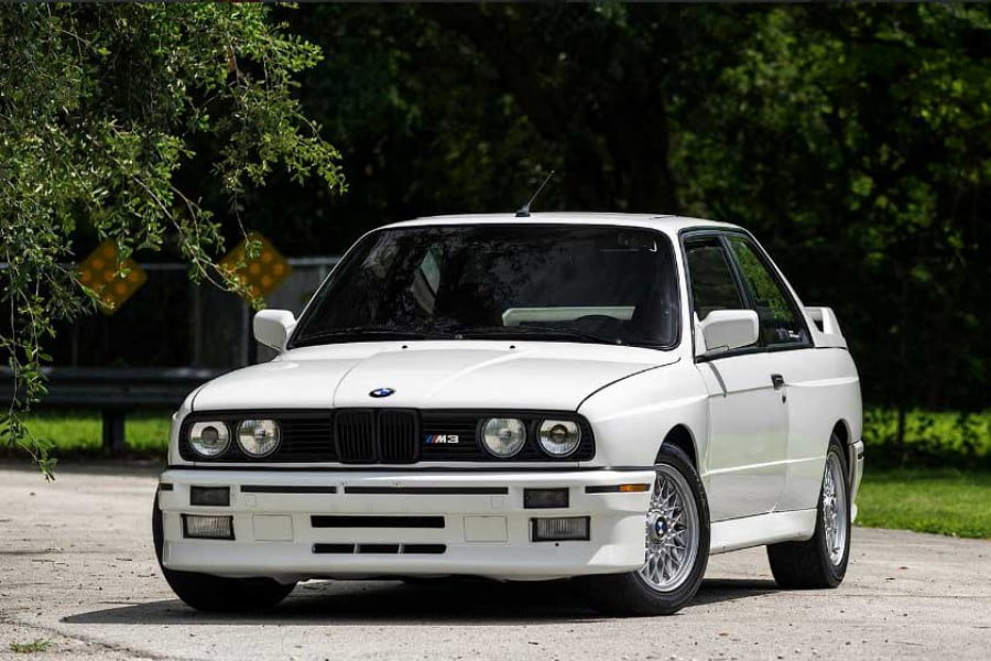 BMW M3 E30 του 1990 ακριβότερη από καινούργια BMW M3!