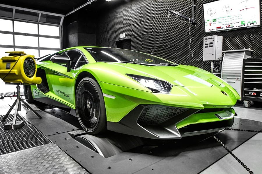 Στο δυναμομέτρο βελτιωμένη Lamborghini Aventador SV (+video)
