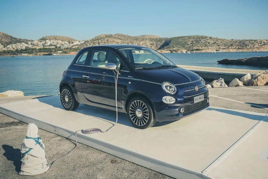 Στην Ελλάδα το συλλεκτικό Fiat 500 Riva