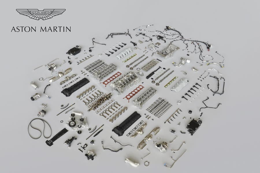 Τα εντόσθια του V12 5.2 λτ. της Aston Martin