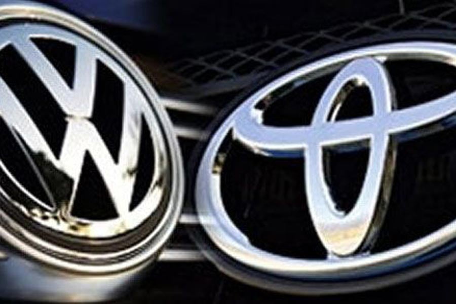 Toyota εναντίον VW: Ποια τερμάτισε πρώτη το 2016;
