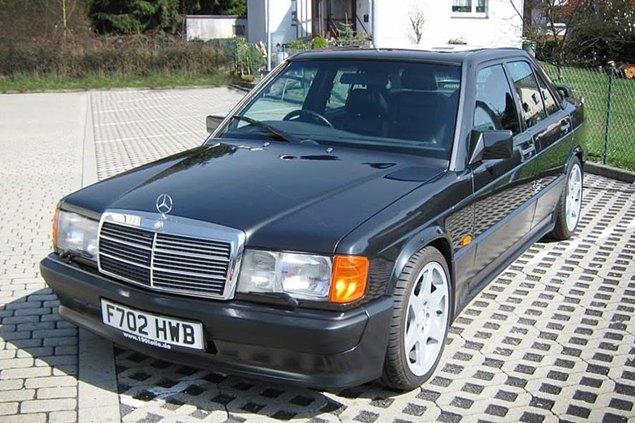 Mercedes-Benz 190E ή καινούργια C-Class
