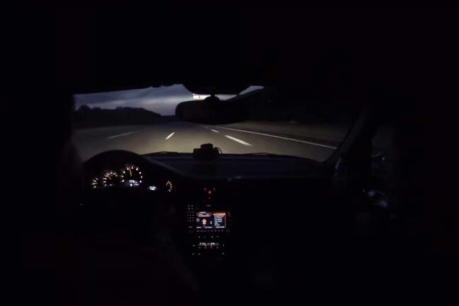 Όταν σκάει το λάστιχο της Porsche στα 332 χλμ./ώρα (+video)