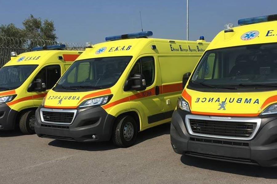 Η Peugeot παραδίδει 143 υπερσύγχρονα ασθενοφόρα στο ΕΚΑΒ
