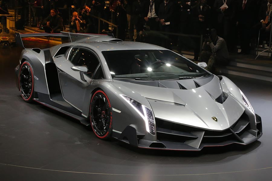 Πωλείται για 8 εκατ. ευρώ 1 από τις μόνο 4 Lamborghini Veneno