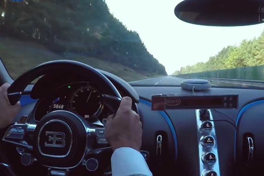 Videos: 0-300 χλμ./ώρα με Bugatti Chiron