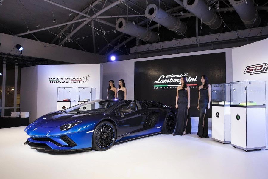 Μόλις πέντε οι Lamborghini Aventador S Roadster 50th Anniversary Japan (+video)